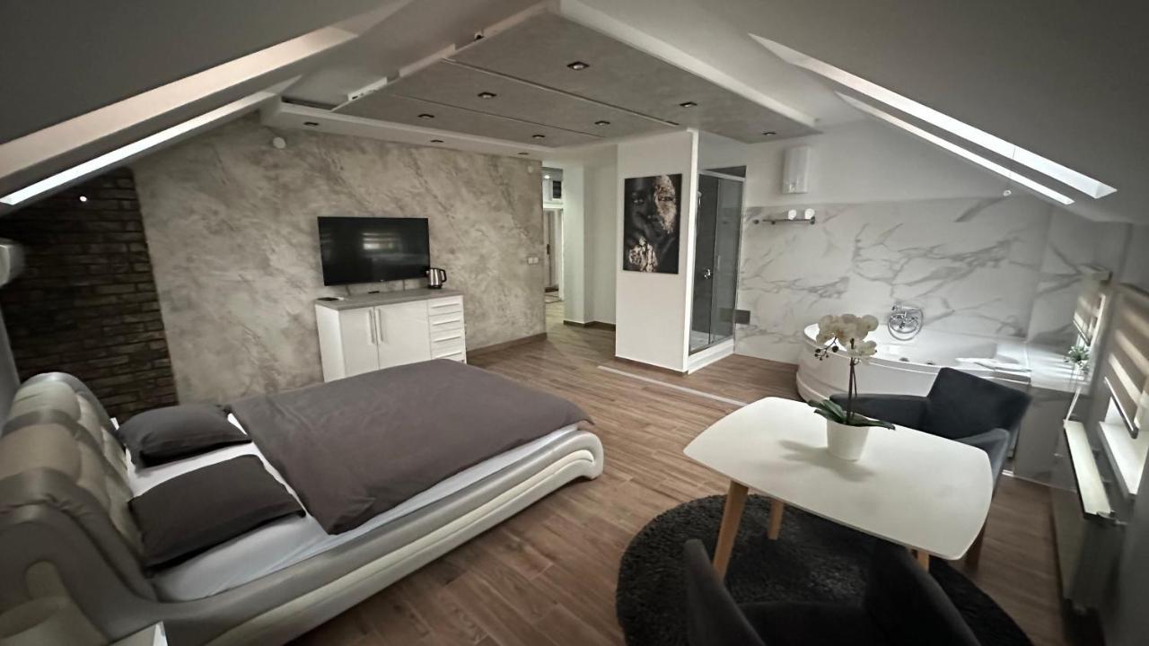 Seti Gorgeous Apartments With Jacuzzi Belgrade Luaran gambar