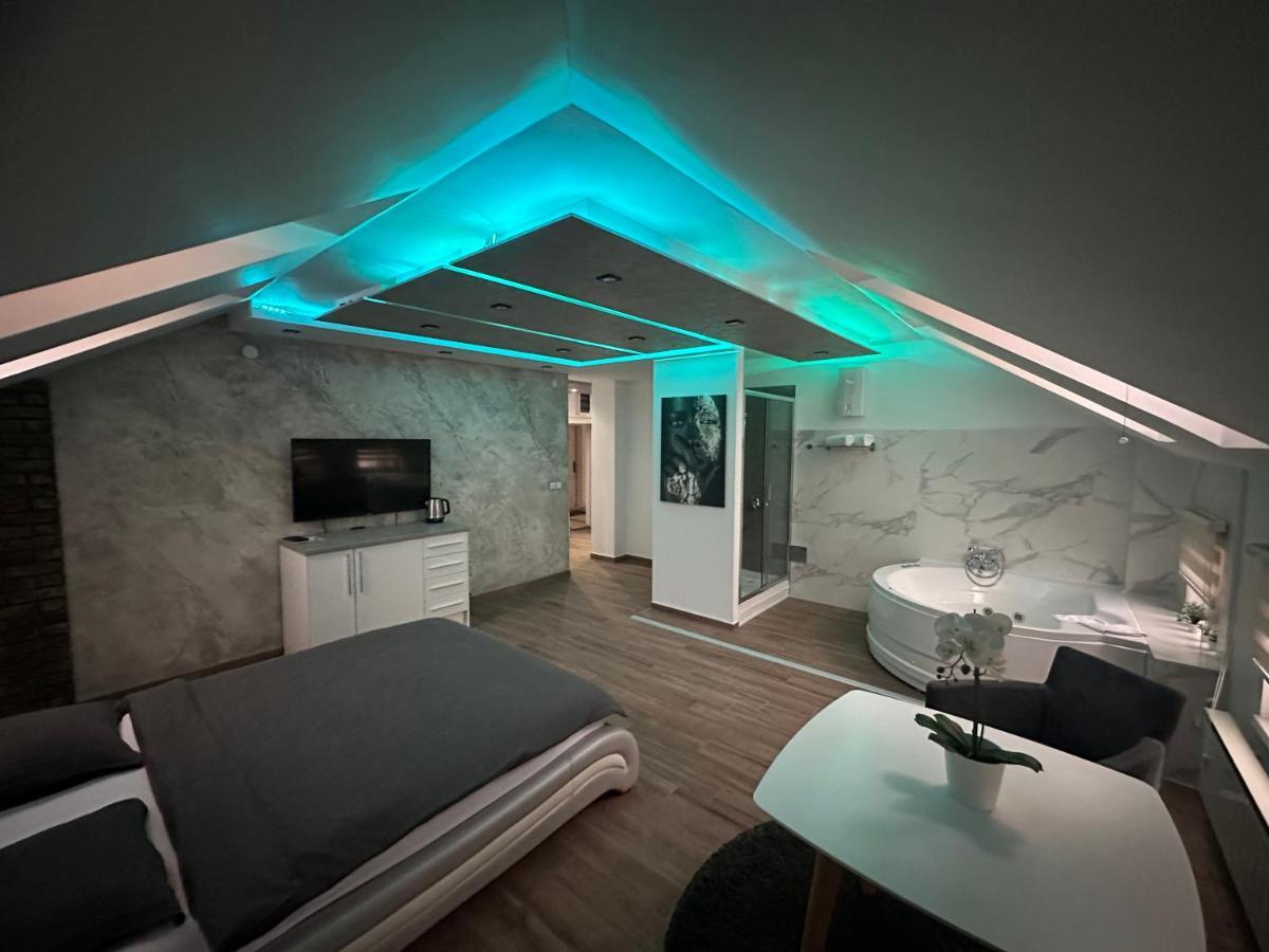 Seti Gorgeous Apartments With Jacuzzi Belgrade Luaran gambar