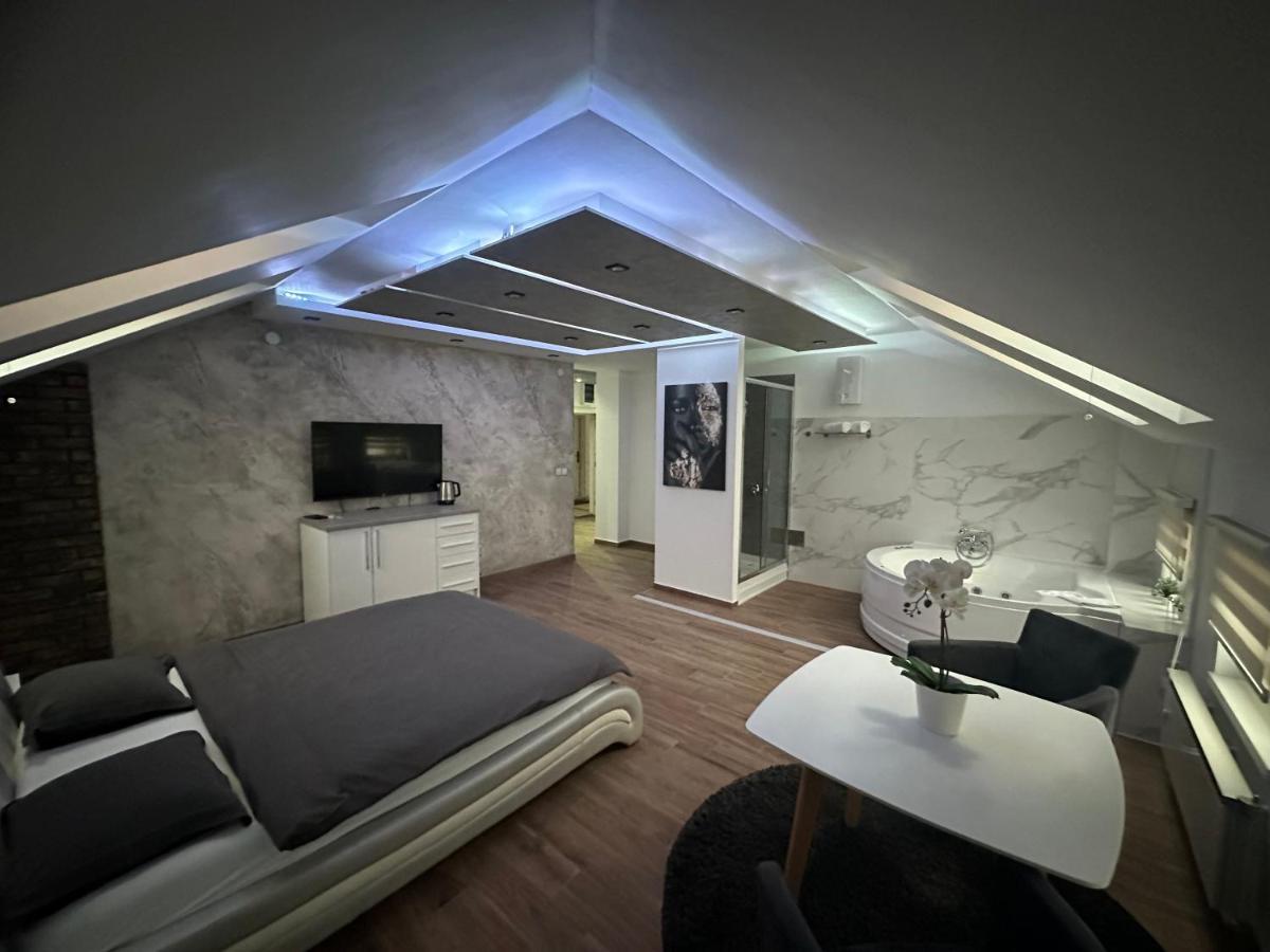 Seti Gorgeous Apartments With Jacuzzi Belgrade Luaran gambar