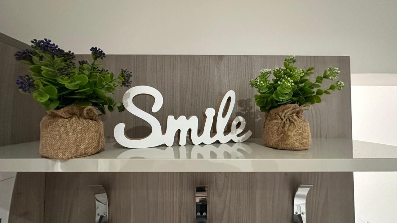 Seti Gorgeous Apartments With Jacuzzi Belgrade Luaran gambar